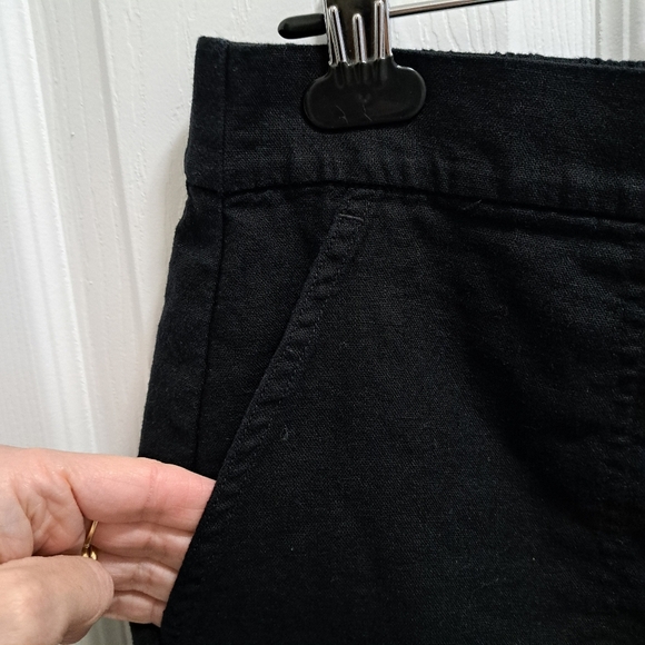 Banana Republic Black Linen Rayon Blend Shorts Size Medium Classic Pull On - Picture 3 of 9